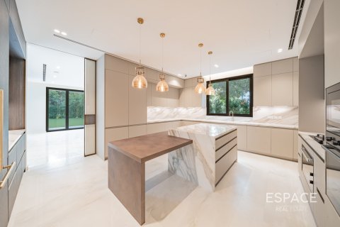 Купить виллу в Jumeirah Islands, Дубай: 5 спален, 669м², № 71097 - фото 7