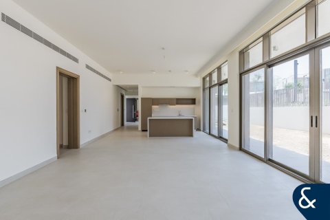 Villa in Al Furjan, Dubai 4 bedrooms, 428 sq.m. № 76099 - photo 10
