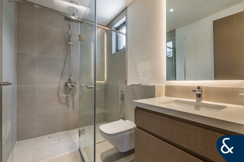 Villa in Al Furjan, Dubai 4 bedrooms, 428 sq.m. № 76099 - photo 9