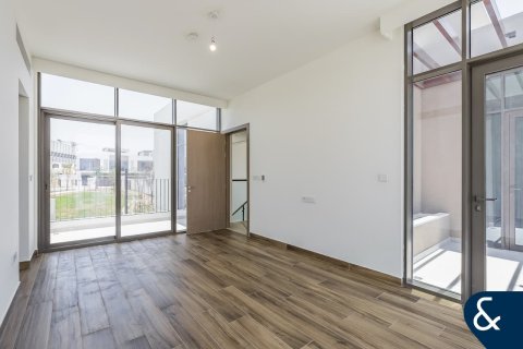 Villa in Al Furjan, Dubai 4 bedrooms, 428 sq.m. № 76099 - photo 19