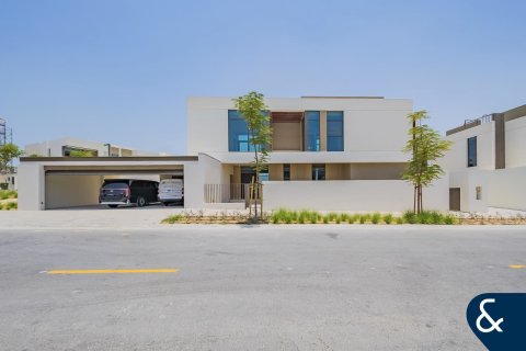 Villa in Al Furjan, Dubai 4 bedrooms, 428 sq.m. № 76099 - photo 1