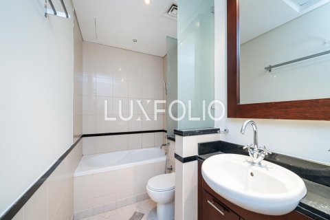 Apartment in The Views, Dubai 1 bedroom, 80 sq.m. № 45307 - photo 13