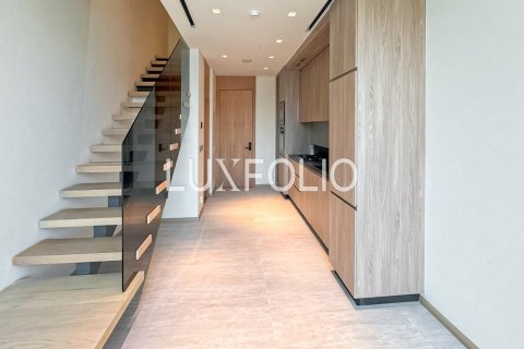 Penthouse in Jumeirah Village Circle, Dubai 1 bedroom, 74 sq.m. № 45318 - photo 1