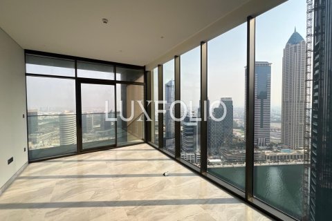 Apartment in Business Bay, Dubai 3 bedrooms, 160 sq.m. № 45317 - photo 1