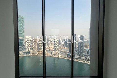 Apartment in Business Bay, Dubai 3 bedrooms, 160 sq.m. № 45317 - photo 23