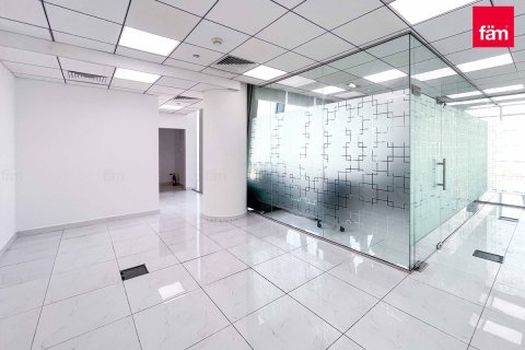 Снять в аренду офис в Бизнес-Бэе, Дубай: 176.6м², № 58459 - фото 9