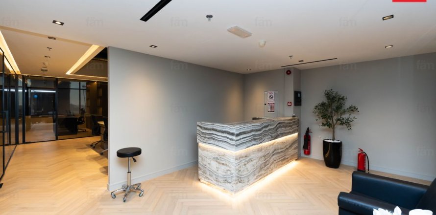 Oficina en Dubai, 158.1 m², № 77905