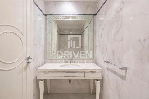 Duplex in Palazzo Versace, Culture Village, Dubai 3 bedrooms, 472.32 sq.m. № 128104 - photo 20