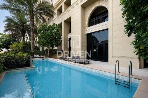 Duplex in Palazzo Versace, Culture Village, Dubai 3 bedrooms, 472.32 sq.m. № 128104 - photo 26