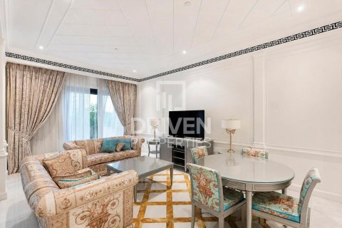 Duplex in Palazzo Versace, Culture Village, Dubai 3 bedrooms, 472.32 sq.m. № 128104 - photo 6