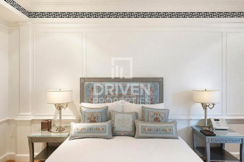 Duplex in Palazzo Versace, Culture Village, Dubai 3 bedrooms, 472.32 sq.m. № 128104 - photo 7