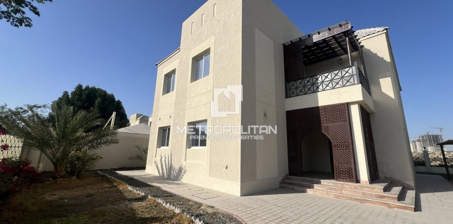 Вилла в Living Legends, Дубай, 6 спален, 753м², № 15310
