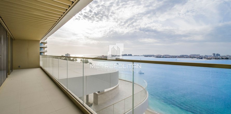 Apartamento en EMAAR Beachfront, Dubai Harbour, Dubai, 2 dormitorios, 146 m², № 15309