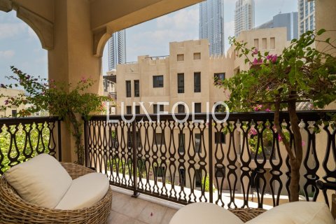 Apartamento en Old Town, Dubai, 2 dormitorios, 134 m², № 45565 - foto 13