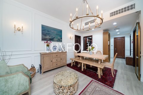 Apartamento en Old Town, Dubai, 2 dormitorios, 134 m², № 45565 - foto 1