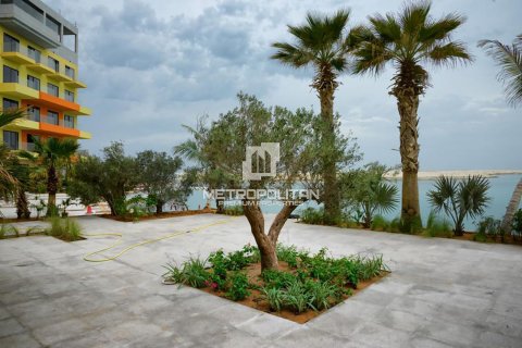 Apartment in The Heart of Europe, The World Islands, Dubai 71 sq.m. № 15358 - photo 13