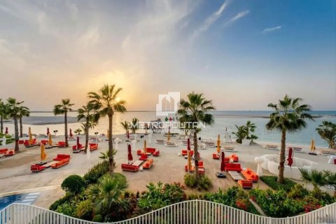 Apartment in The Heart of Europe, The World Islands, Dubai 71 sq.m. № 15358 - photo 17