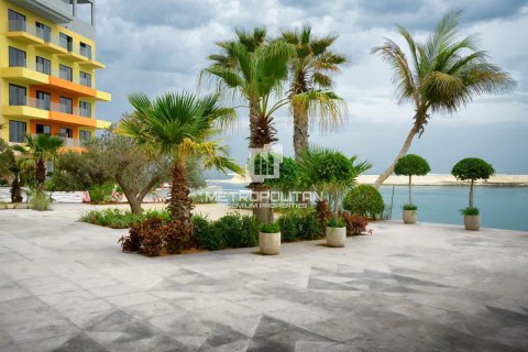 Apartment in The Heart of Europe, The World Islands, Dubai 71 sq.m. № 15358 - photo 14