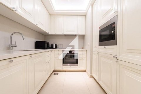 Купить квартиру в Даунтаун Дубай (Даунтаун Бурдж Дубай), Дубай: 2 спальни, 118м², № 90861 - фото 7