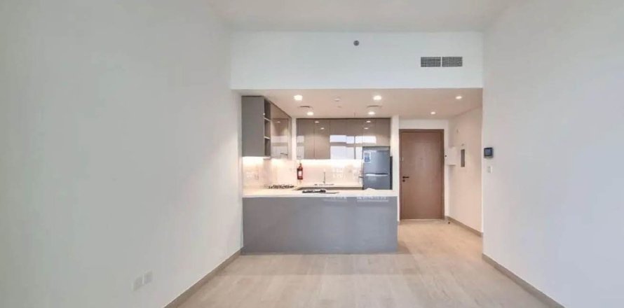 Квартира в Al Furjan, Дубай, 2 спальни, 92м², № 90874