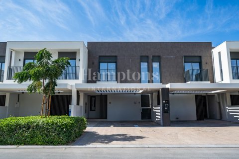 Villa in Dubai South (Dubai World Central), Dubai 3 bedrooms, 176.99879560 sq.m. № 63425 - photo 1