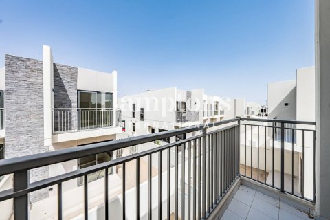Adosado en Dubai, 3 dormitorios, 174.79792353 m², № 63434 - foto 9