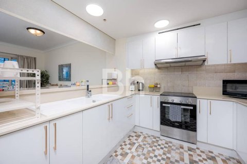 Apartment in Dubai Marina, Dubai 2 bedrooms, 146 sq.m. № 21434 - photo 2