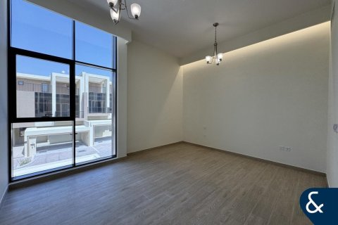 Снять в аренду виллу в Victory Heights, Dubai Sports City, Дубай: 4 спальни, 343м², № 79021 - фото 5