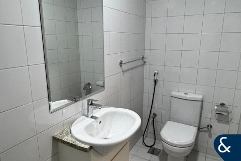 Снять в аренду таунхаус в Dubai Land, Дубай: 3 спальни, 313м², № 79019 - фото 9