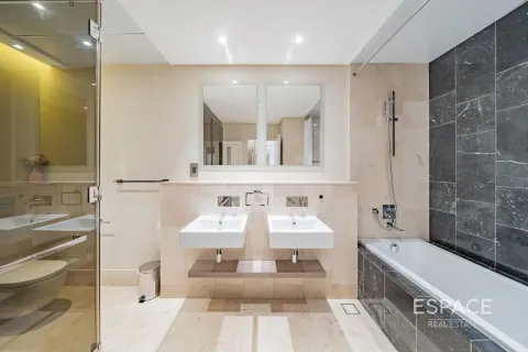 Apartment in Palm Jumeirah, Dubai 3 bedrooms, 158 sq.m. № 62925 - photo 12