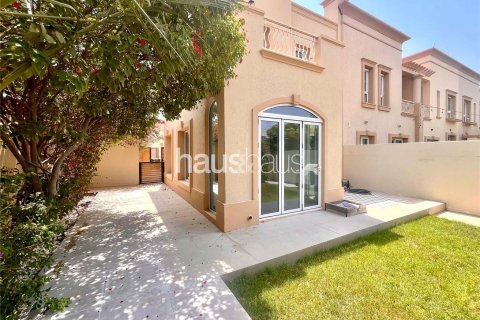 Villa à The Springs, Dubai, 2 chambres, 167 m², № 44198 - photo 1