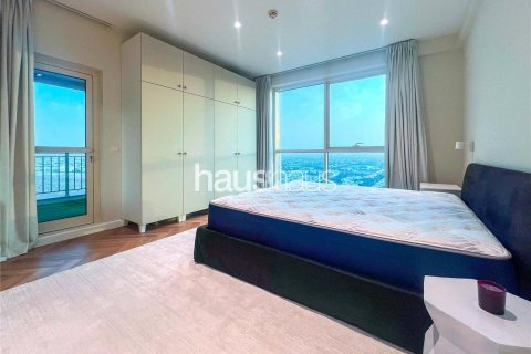 Apartment in The Views, Dubai 3 bedrooms, 186 sq.m. № 44257 - photo 3