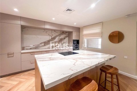 Apartment in The Views, Dubai 3 bedrooms, 186 sq.m. № 44257 - photo 8