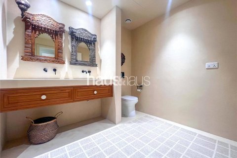 Apartment in The Views, Dubai 3 bedrooms, 186 sq.m. № 44257 - photo 13