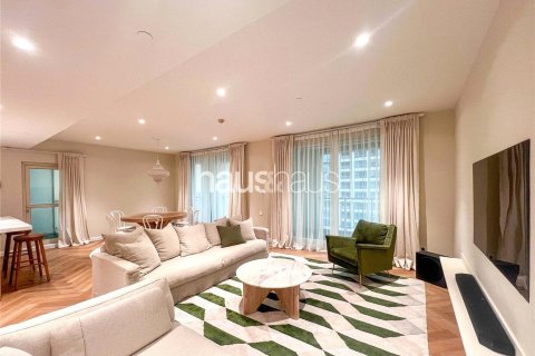 Apartment in The Views, Dubai 3 bedrooms, 186 sq.m. № 44257 - photo 5