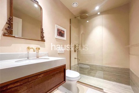 Apartment in The Views, Dubai 3 bedrooms, 186 sq.m. № 44257 - photo 18