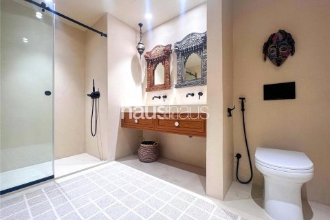 Apartment in The Views, Dubai 3 bedrooms, 186 sq.m. № 44257 - photo 19