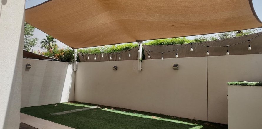 Townhouse in Dubai 3 bedrooms, 174.7 sq.m. № 59699