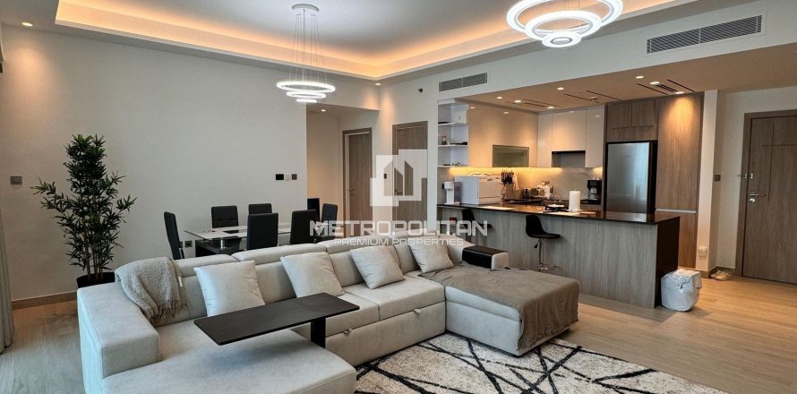 Квартира в Джумейра Лейк Тауэрс, Дубай, 1 спальня, 100м², № 8769