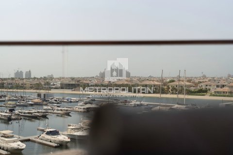 Appartement à Tiara Residences, Palm Jumeirah, Dubai, 2 chambres, 156 m², № 8767 - photo 13