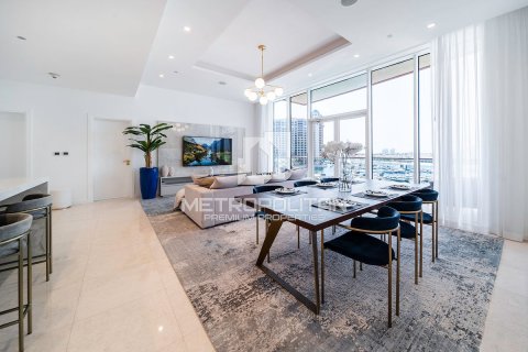 Appartement à Tiara Residences, Palm Jumeirah, Dubai, 2 chambres, 156 m², № 8767 - photo 1