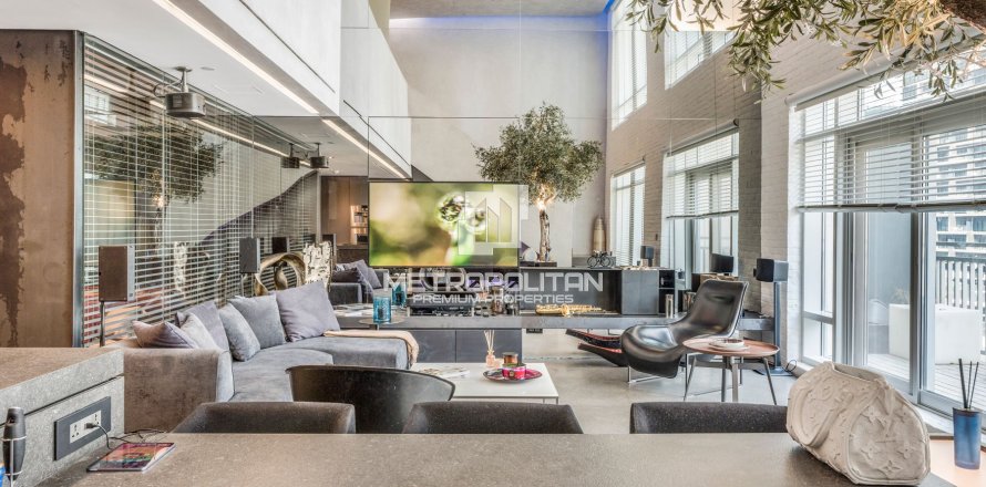 Duplex in The Lofts, Downtown Dubai (Downtown Burj Dubai), Dubai 2 bedrooms, 163 sq.m. № 8759