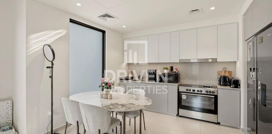 Вилла в EMAAR South, Dubai South (Dubai World Central), Дубай, 4 спальни, 311.13м², № 136162