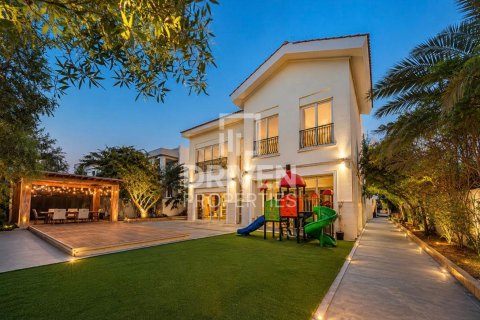 Villa in District One, Mohammed Bin Rashid City, Dubai 4 bedrooms, 873.29 sq.m. № 136161
