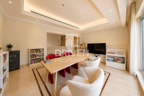 Villa in District One, Mohammed Bin Rashid City, Dubai 4 bedrooms, 873.29 sq.m. № 136161 - photo 10