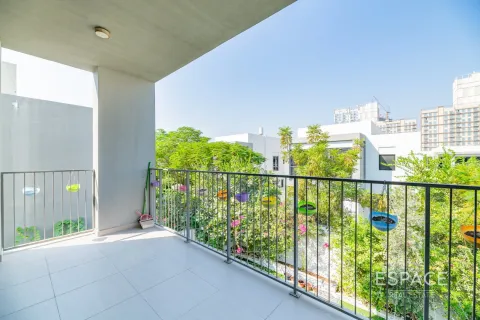 Villa in Dubai Hills Estate, Dubai 3 bedrooms, 304 sq.m. № 71328 - photo 12