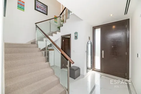 Villa in Dubai Hills Estate, Dubai 3 bedrooms, 304 sq.m. № 71328 - photo 6