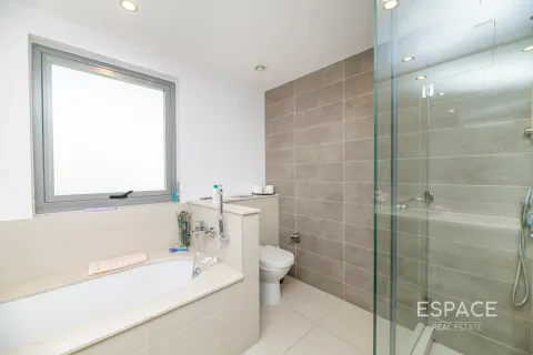 Villa in Dubai Hills Estate, Dubai 3 bedrooms, 304 sq.m. № 71328 - photo 11