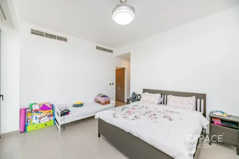 Villa in Dubai Hills Estate, Dubai 3 bedrooms, 304 sq.m. № 71328 - photo 9