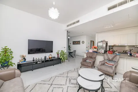 Villa in Dubai Hills Estate, Dubai 3 bedrooms, 304 sq.m. № 71328 - photo 3